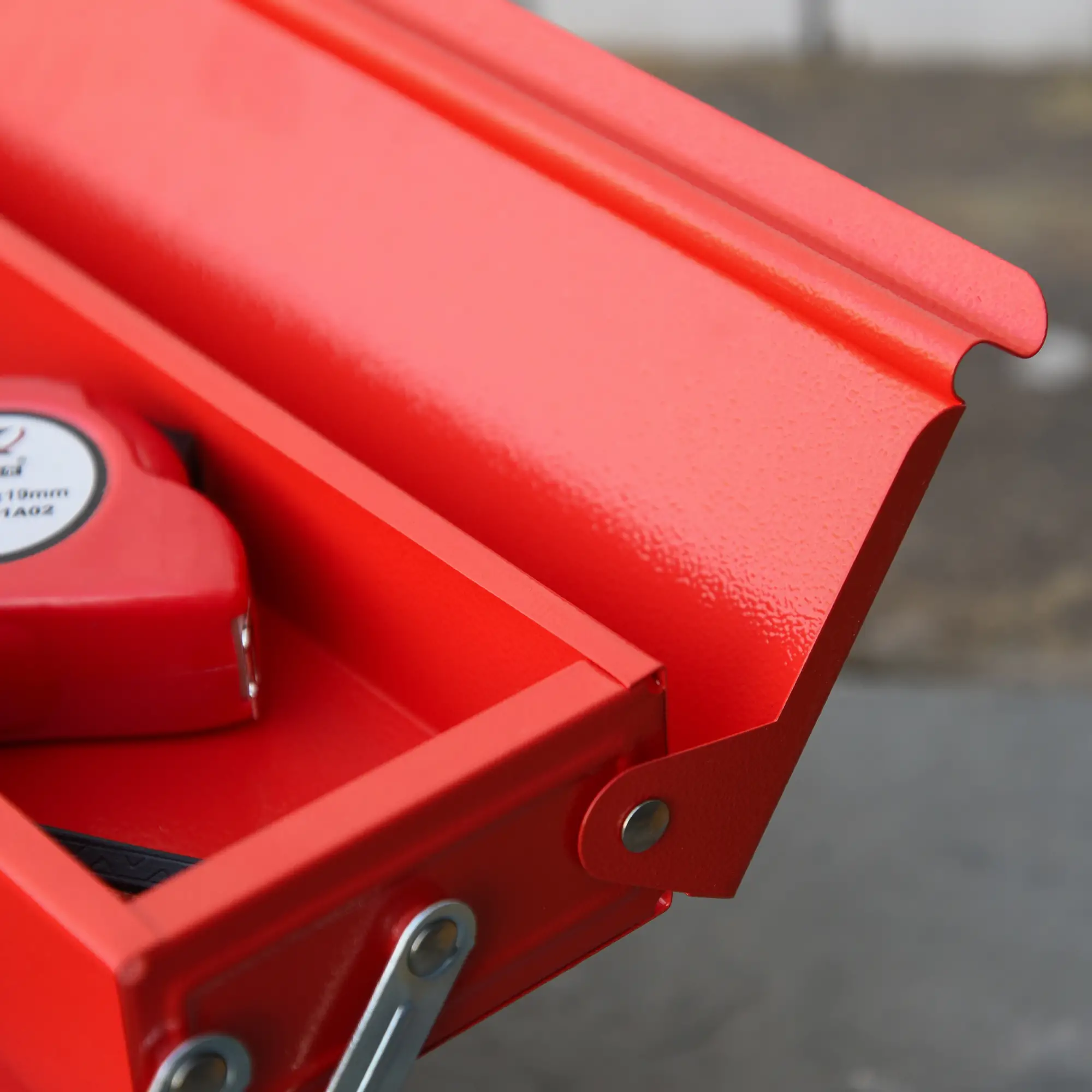 18 Inches Metal Tool Box, 5-Tray Cantilever Steel Chest, Red - Image 10