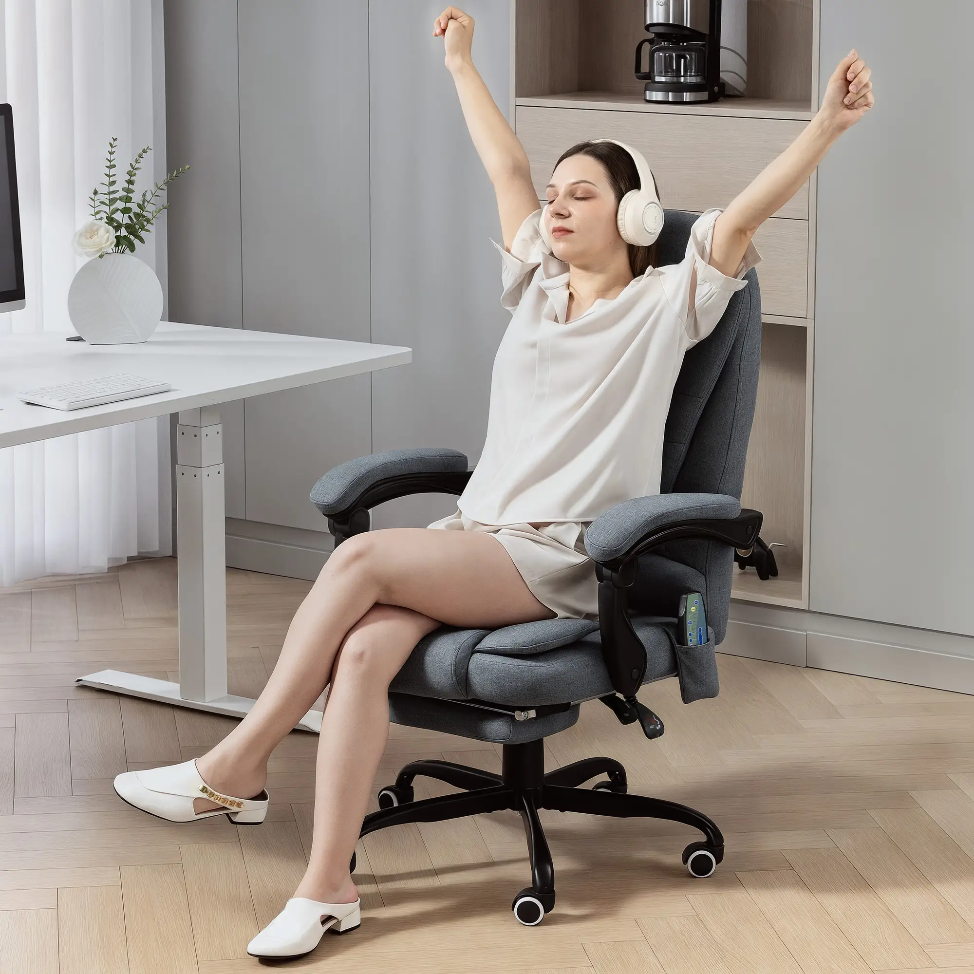 7-Point Vibrating Massage Chair, Reclining Office Chair with Footrest, Grey - Image 10