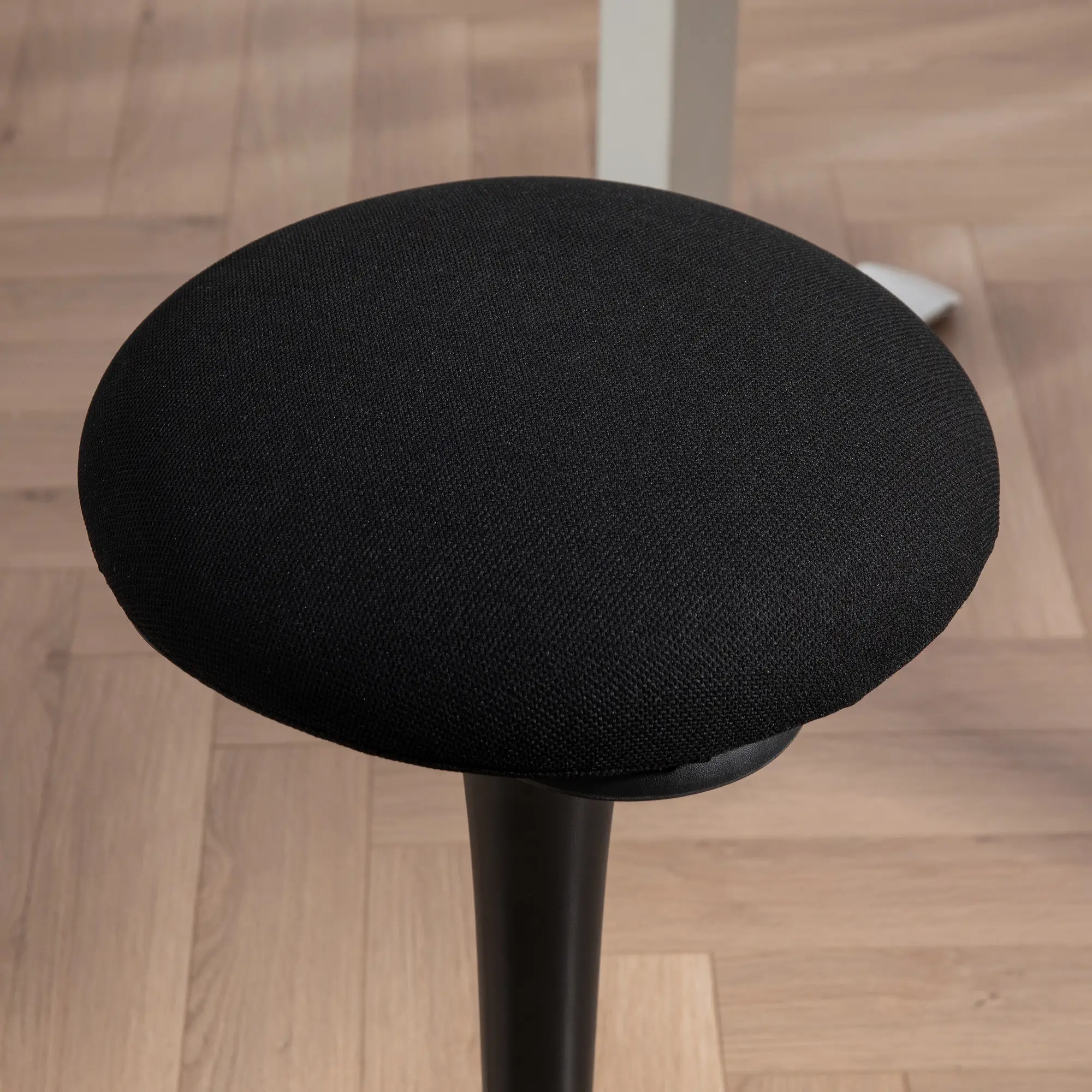 Adjustable Ergonomic Standing Stool, Swivel Backless Wobble Chair - Image 10