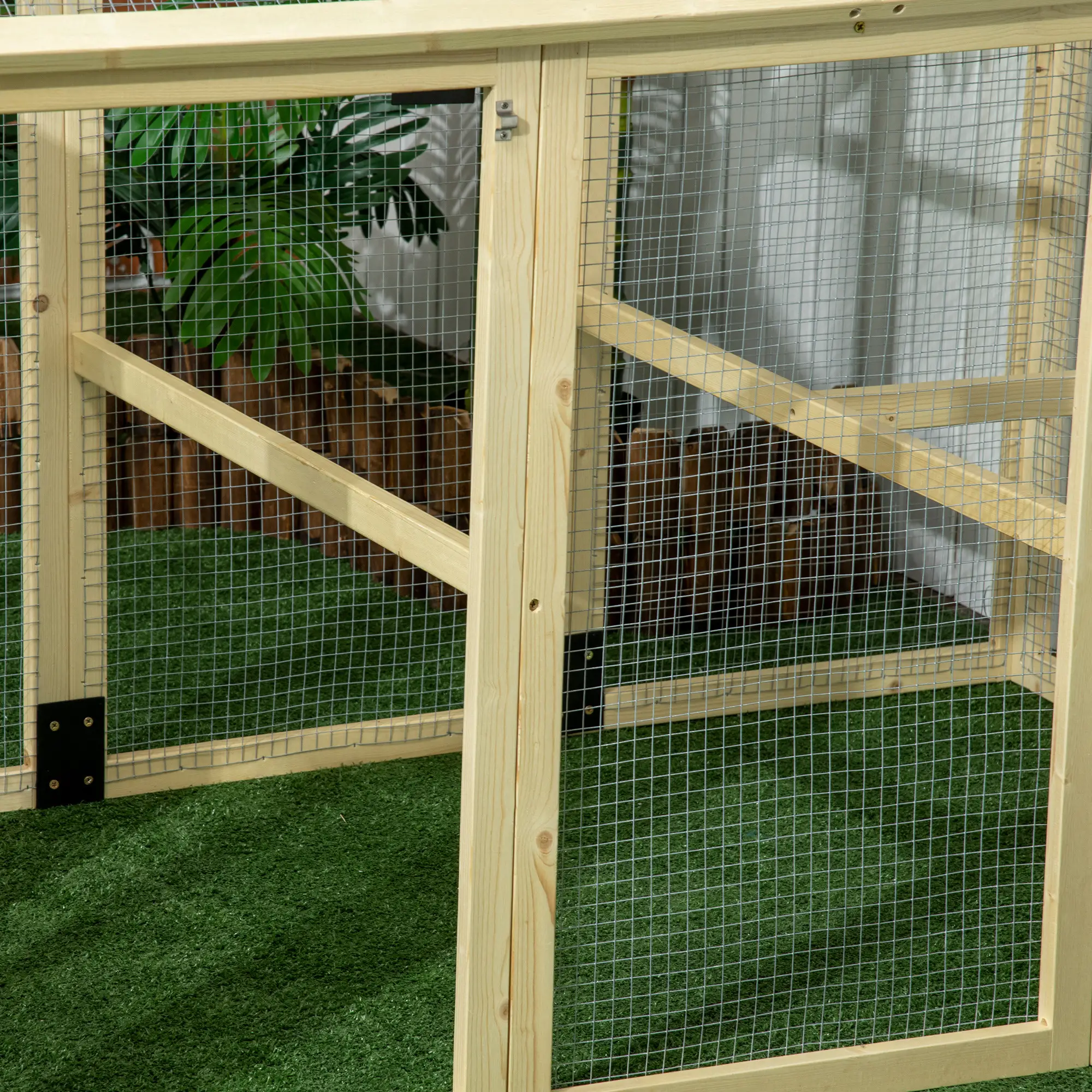 Expandable Outdoor Chicken Coop, 2 Doors, 3 Perches, 1–3 Chickens - Image 9