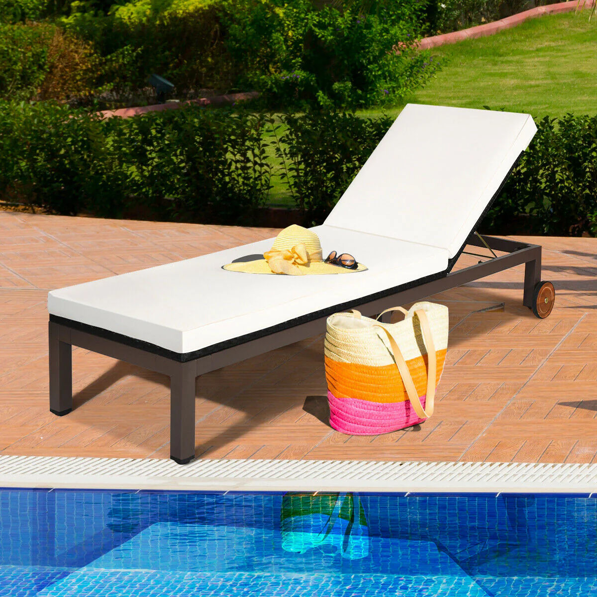 Patio Chaise Lounge, Outdoor Rattan Recliner Chair, Beige - Image 3