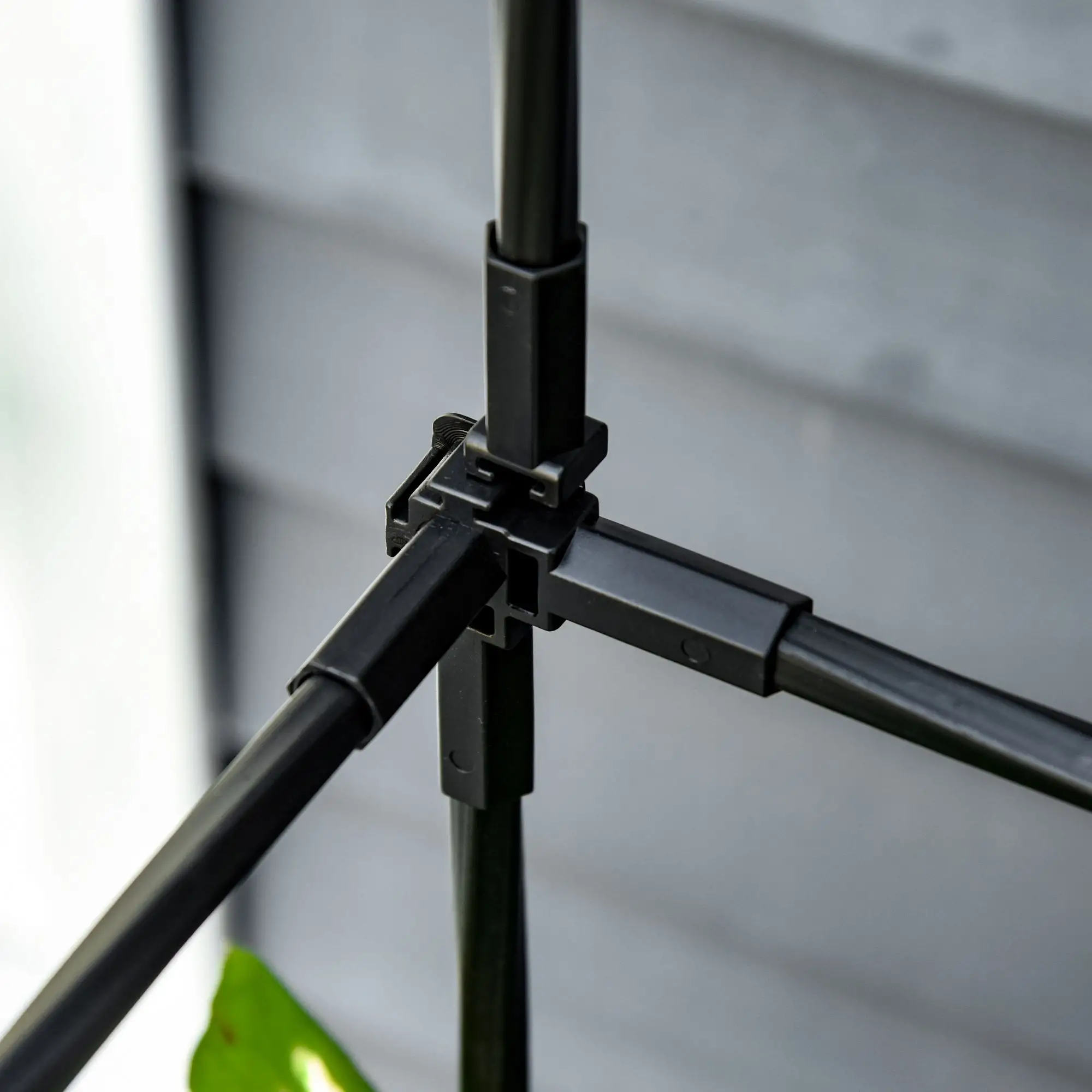 Raised Garden Bed, Tomato Planter Cage, Plastic Box with Trellis, Self-Watering, Drainage Holes - Image 9