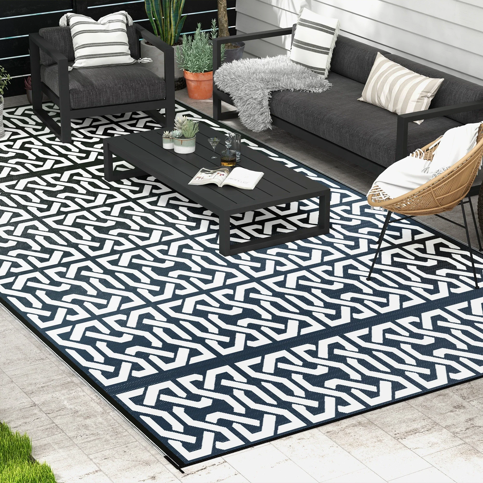 Reversible Outdoor Rug, Waterproof, 9' x 18', Chain, Black and White - Image 2